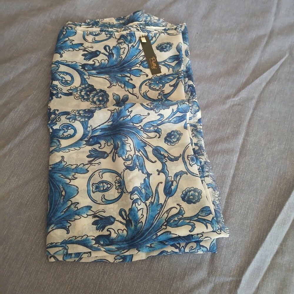 Pretty Performance Blue Flower design Scarf 76" x 30" 100% Viscose New